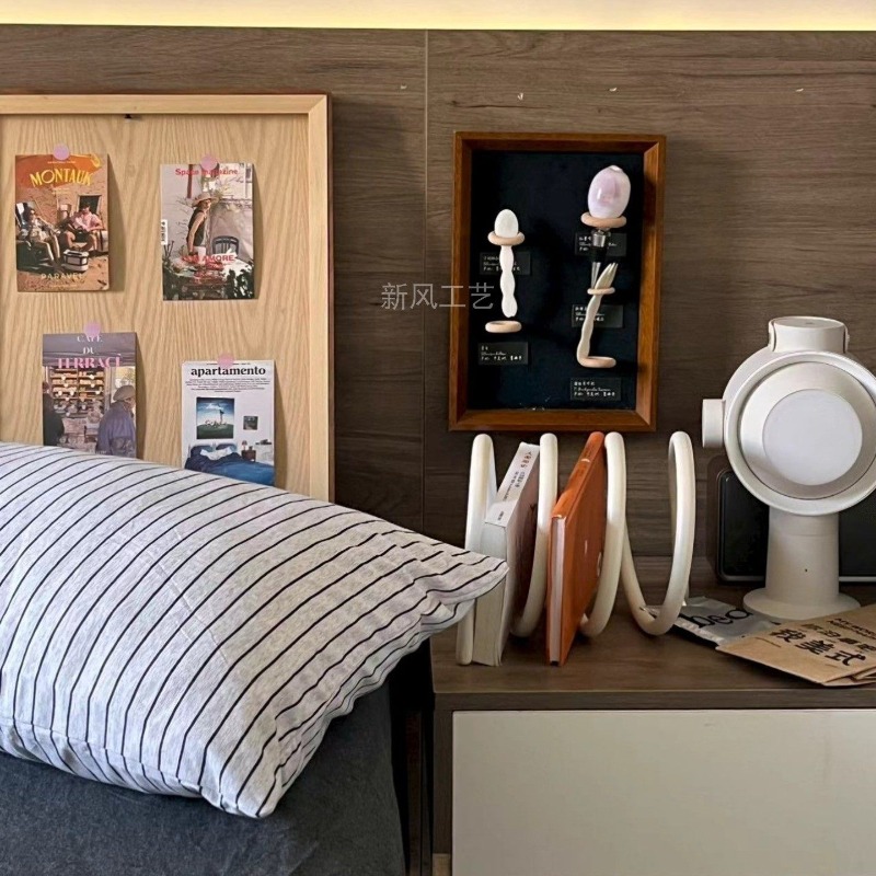 Porte-revues en métal minimali - Home Decor Magazine avis et prix